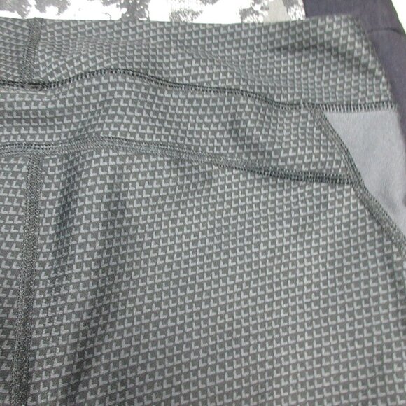 Under Armour womens black an gray geometric print crop leggings M - Picture 5 of 6